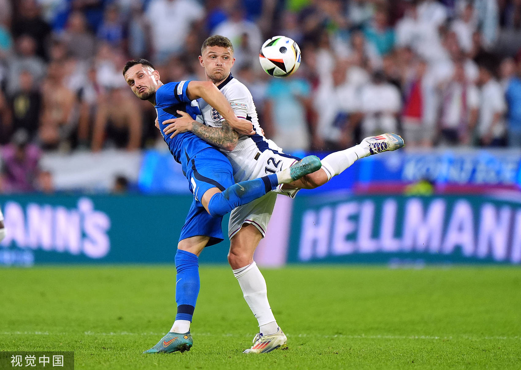 168娱乐-欧洲杯-萨卡破门被吹 英格兰半场0-0斯洛文尼亚