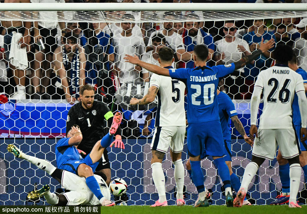 168娱乐-欧洲杯-萨卡破门被吹 英格兰0-0斯洛文尼亚两队携手出线
