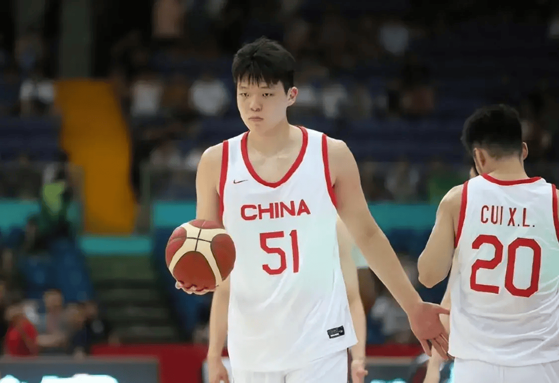 168娱乐-杨瀚森该什么时候选秀？杨毅给出重要暗示：NBA的逻辑与我们不一样